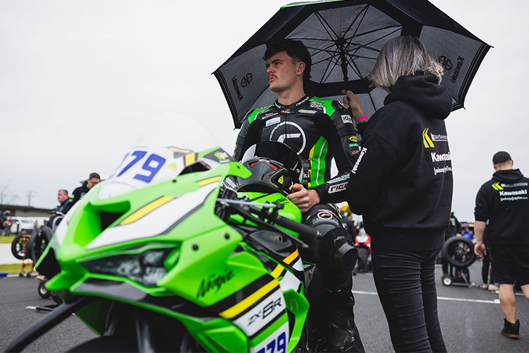 Hayden Nelson (Ninja ZX-6R) Kawasaki BCperformance Racing Team (Photo Credit: Foremost Media)